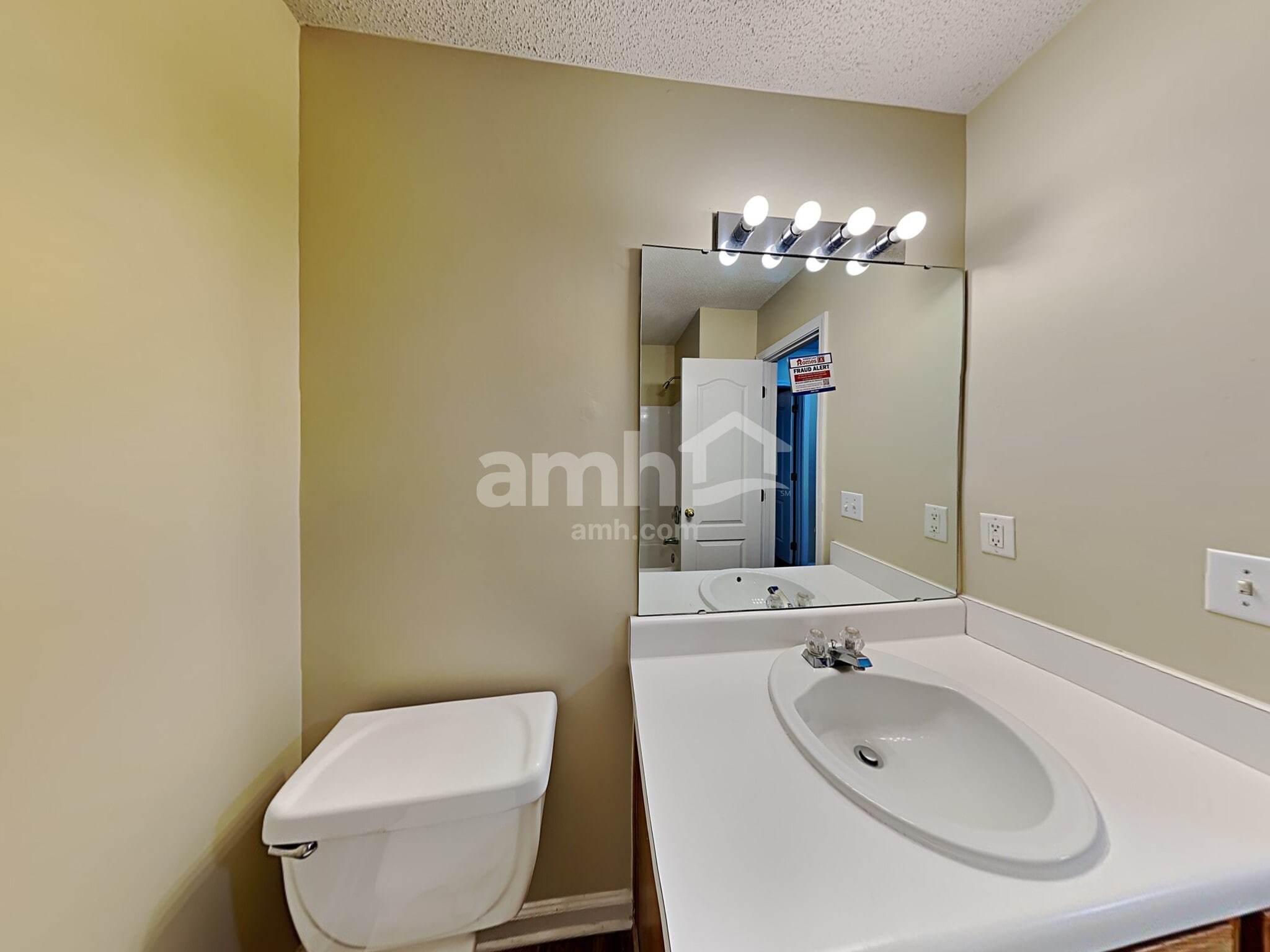 Building Photo - 5405 Orchard Pond Dr