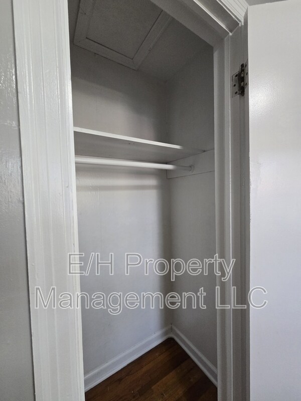 Building Photo - 1128 S Quentin St