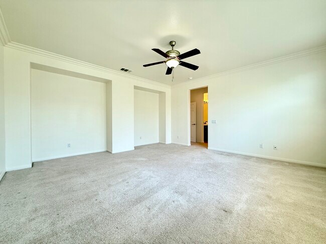 Building Photo - 13642 Pinnacle Way