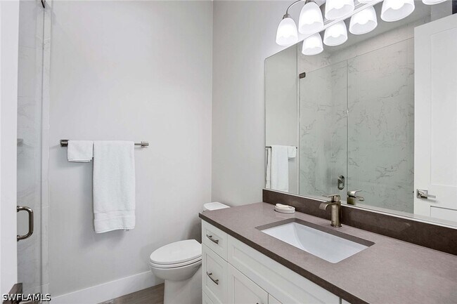 Building Photo - 1395 Curlew Ave