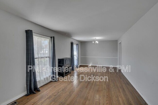 Building Photo - 1217 Shawnee Rd