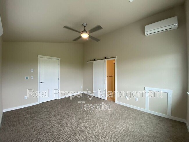 Building Photo - 809 Northview St