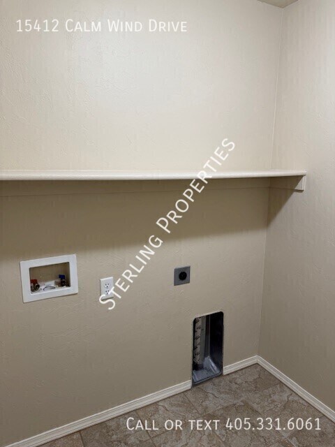 Building Photo - 15412 S Calm Wind Dr