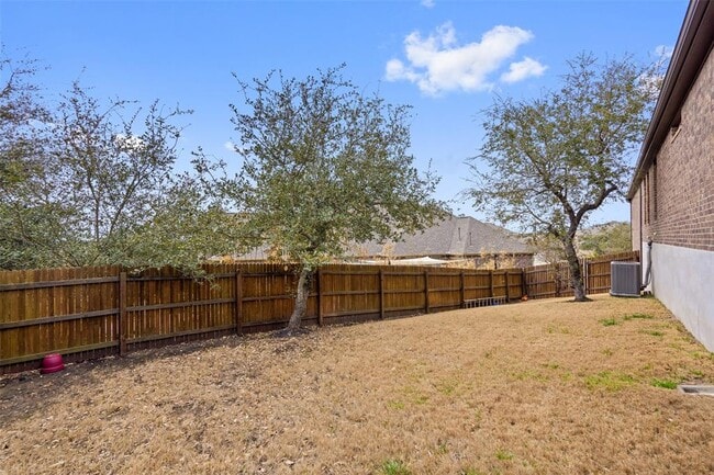 Building Photo - 8500 Echo Shore Cove