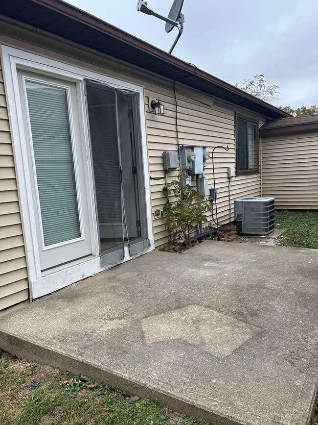 Building Photo - 1123 S 23rd St