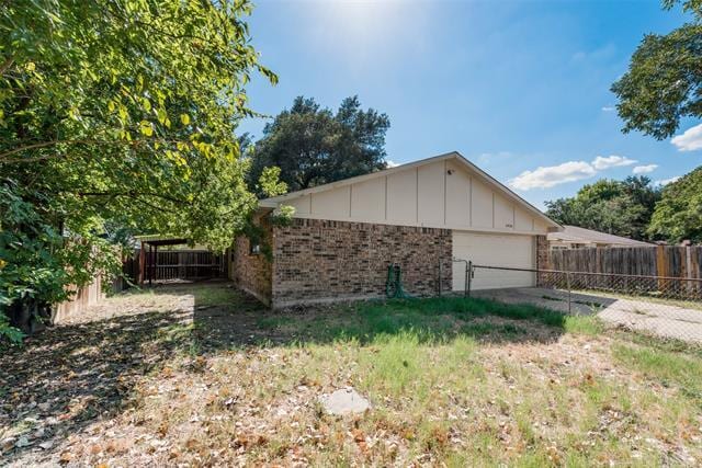 Building Photo - 2426 Denmark Dr