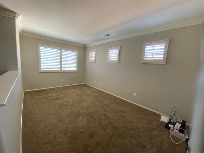 Building Photo - 28595 Autumn Ln