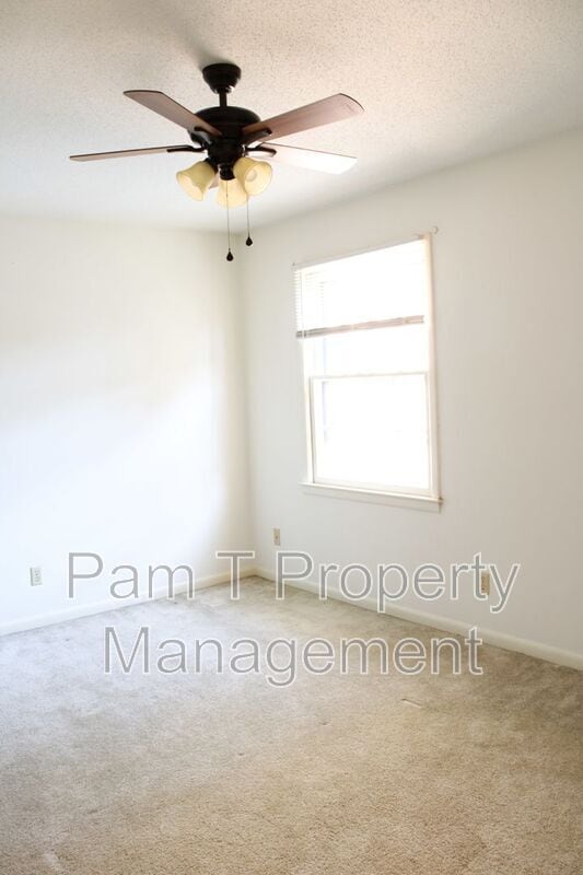 Building Photo - 455 Mall Blvd