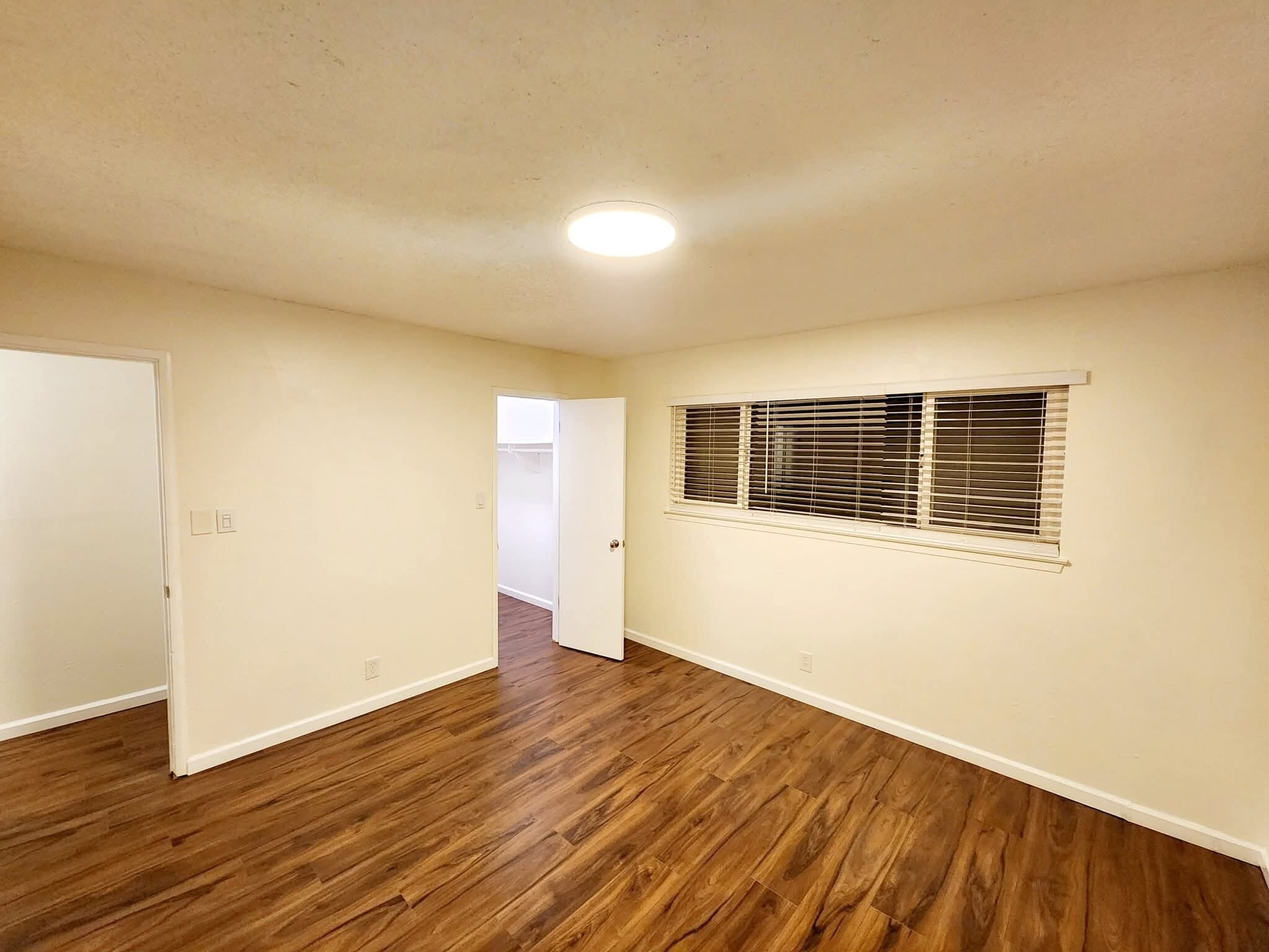 Building Photo - 7440 Tiara Way