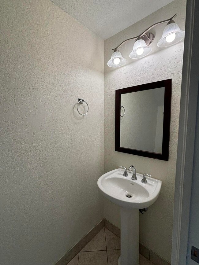 Building Photo - 12577 Westhampton Cir