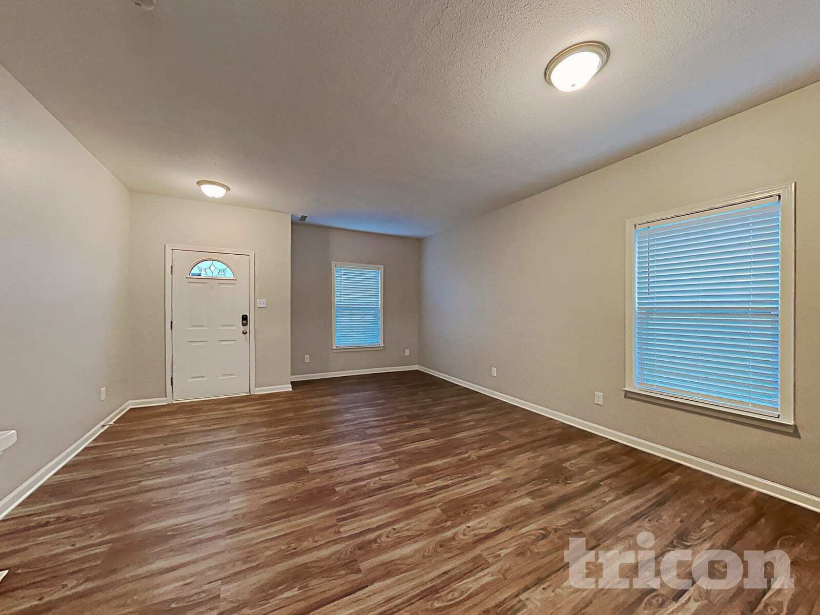 Building Photo - 807 Chastain Ave