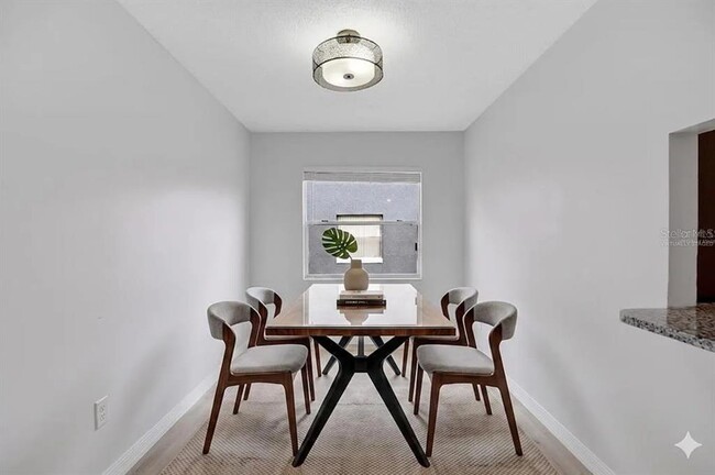 Building Photo - 4100 Pershing Pointe Pl