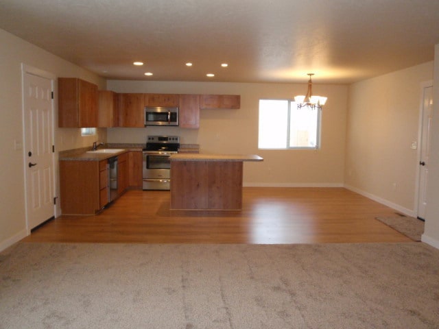 Building Photo - Half month free with a six month lease