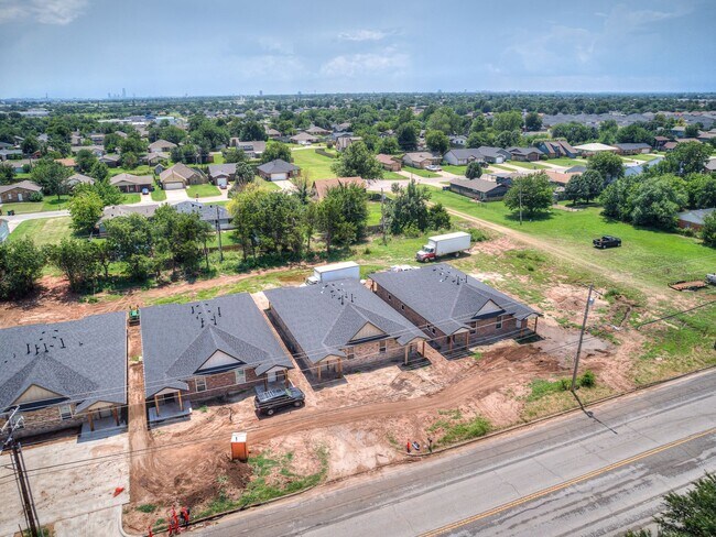 Building Photo - 336 NW 122nd St