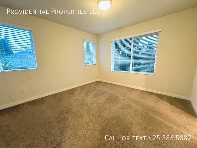 Building Photo - 12915 20th Dr W