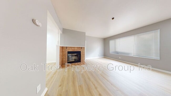 Building Photo - 625 F St