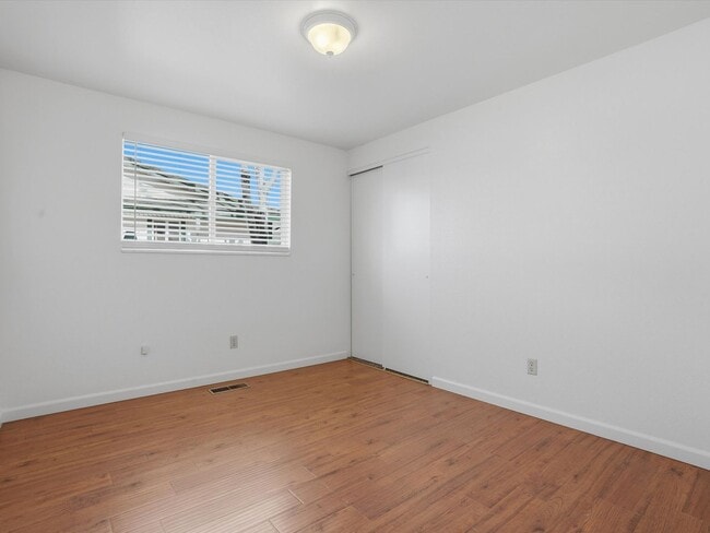 Building Photo - Upgraded Sparks Home