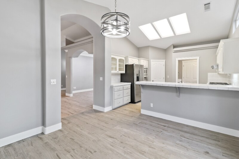 Building Photo - 3451 Woodbury Dr