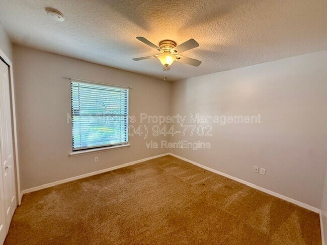 Building Photo - 13658 Kayak Ct