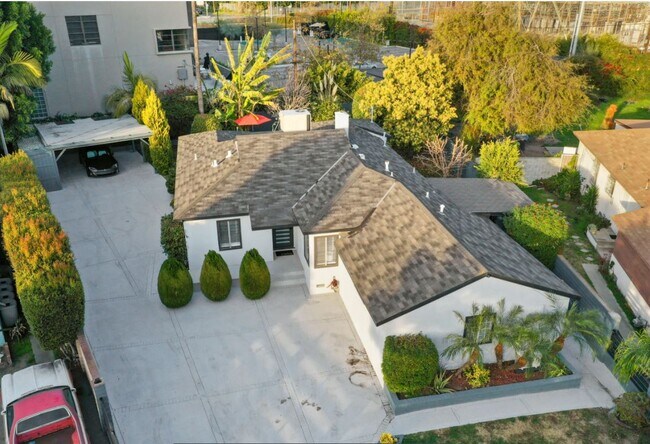 Building Photo - 5601 Corbett St