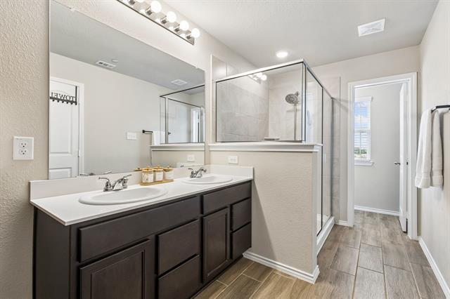 Building Photo - 3120 Providence Pl