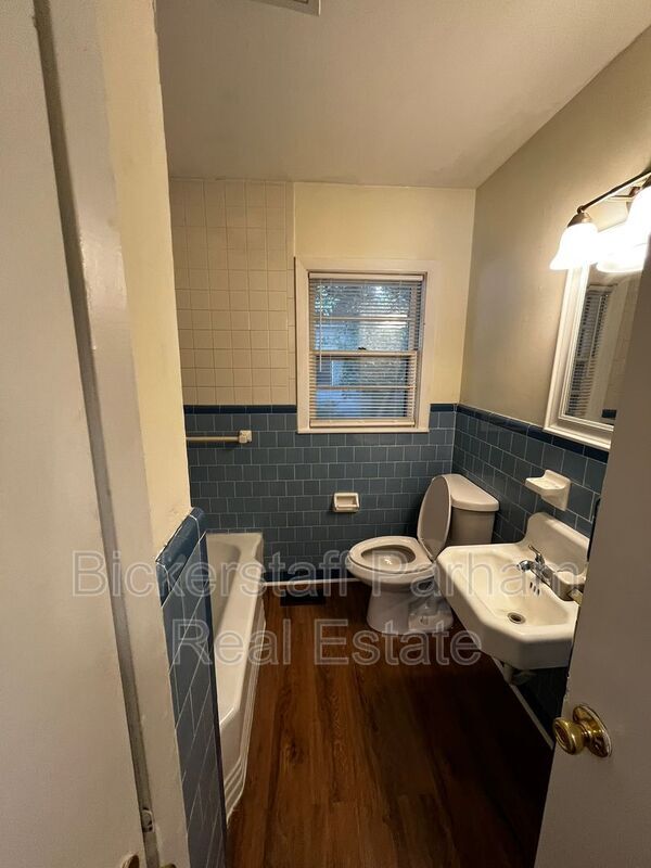 Building Photo - 3501 Third Avenue