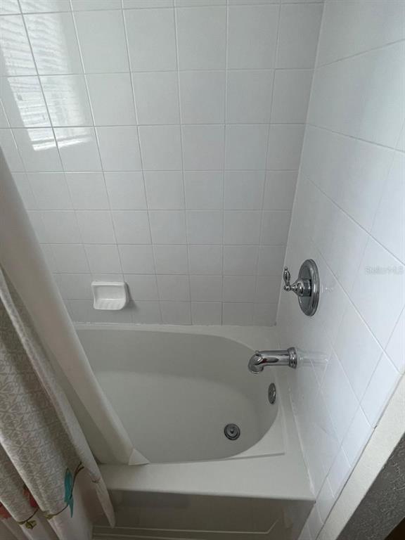 Building Photo - 4024 Breakview Dr