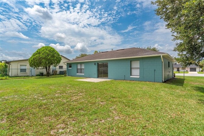Building Photo - 913 San Rafael Way