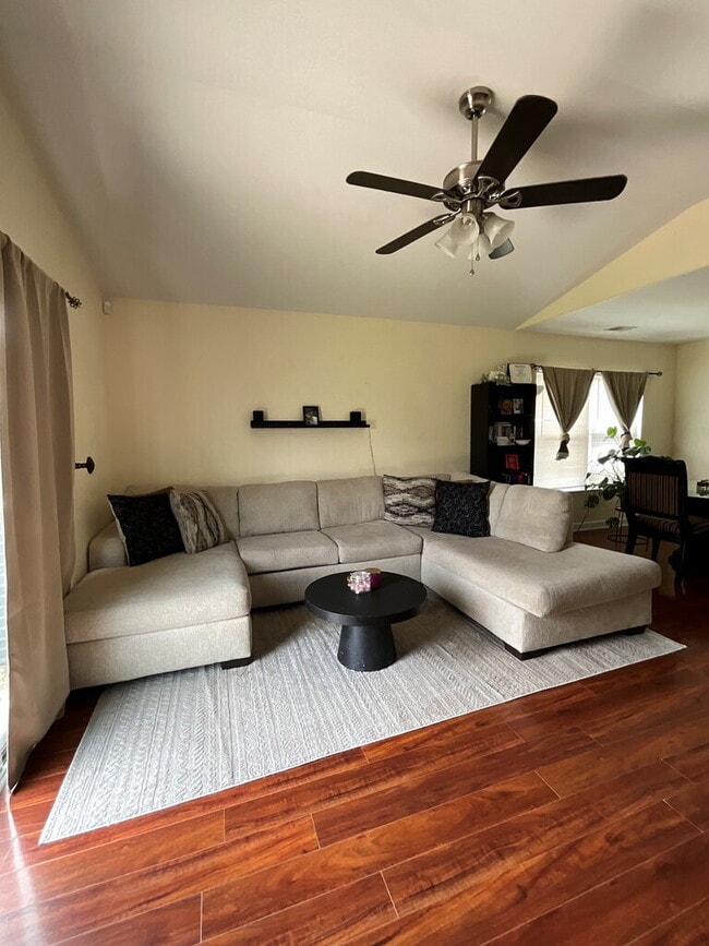 Building Photo - Godley Station Schools