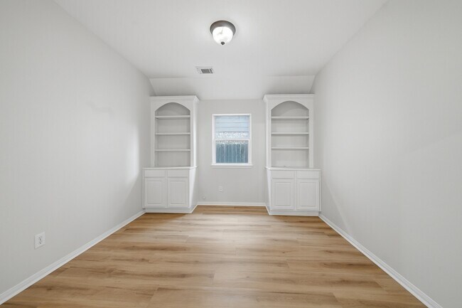 Building Photo - 1279 Ocean Manor Ln