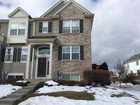 Building Photo - 618 Treble Ln