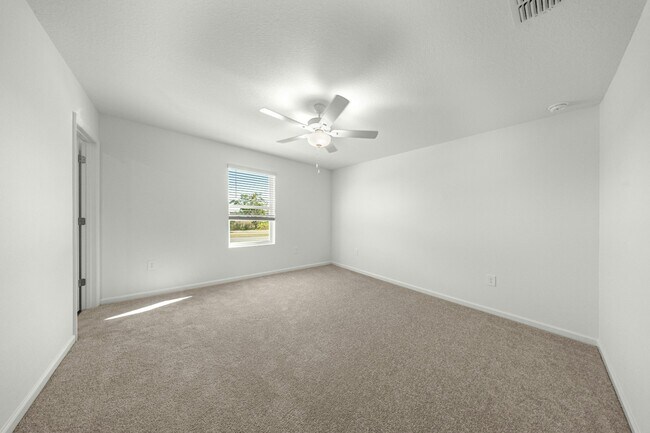 Building Photo - 4883 SW 81st Lp