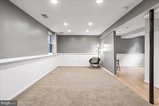 Building Photo - 2653 Fanieul Hall Ct