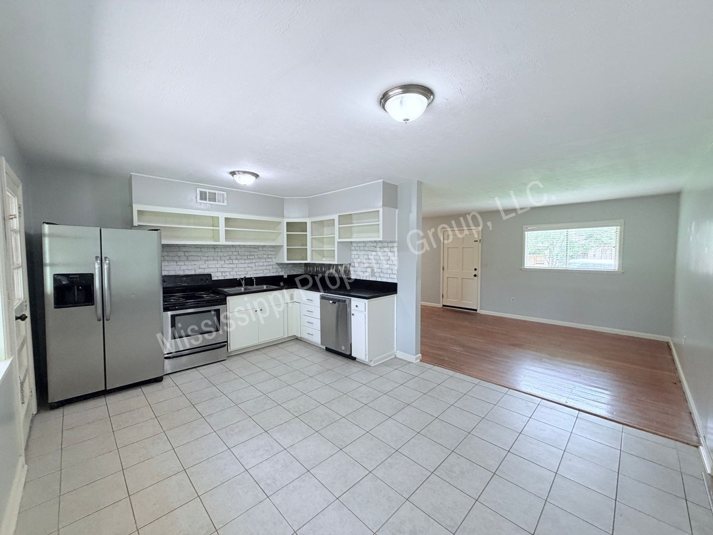Building Photo - 1214 Beanland Dr