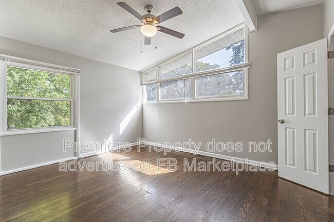 Building Photo - 6306 Fairlane Dr