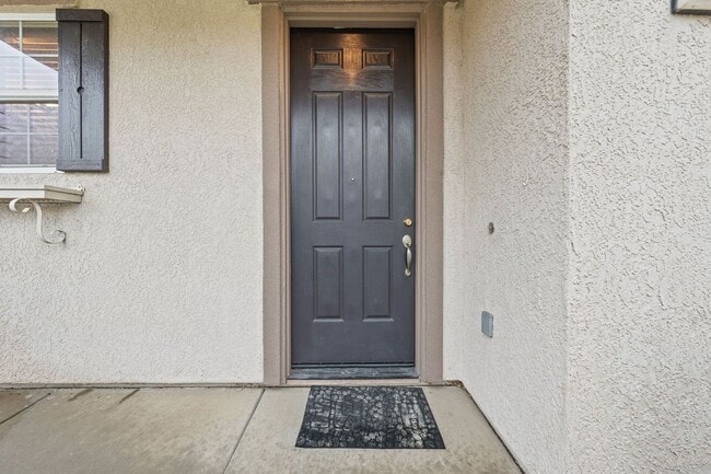 Building Photo - 10228 Pedra Do Sol Way