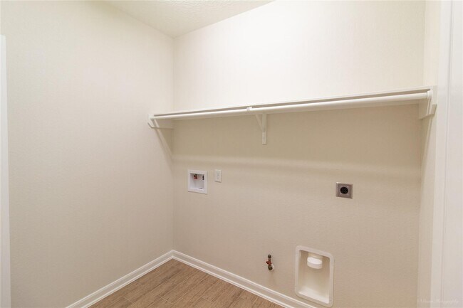 Building Photo - 9004 Cimarron River Ln