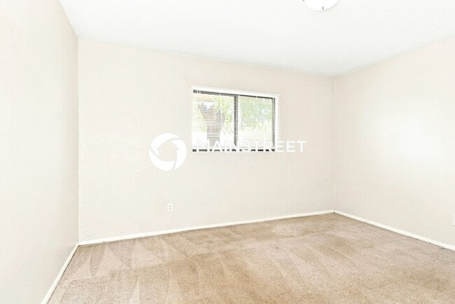 Building Photo - 3 Bedroom Pet-Friendly Home in Glendale, AZ with Main Street Renewal