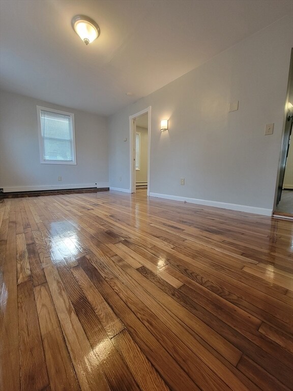 Building Photo - 431 Weir St