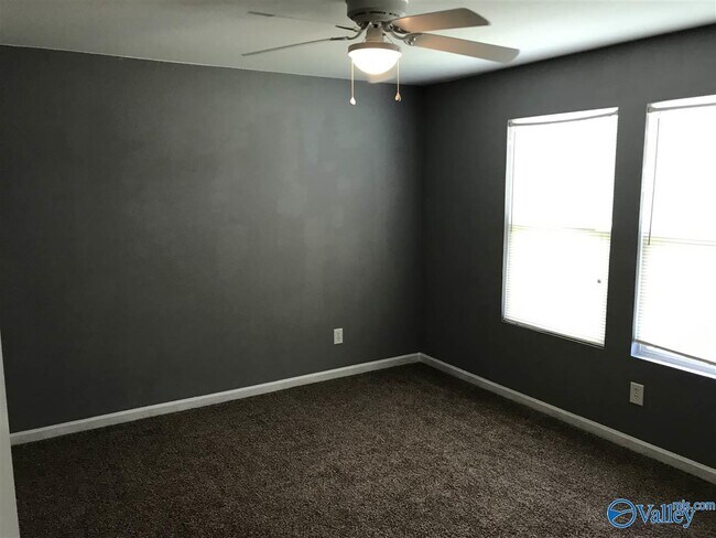 Building Photo - 133 Belle Haven Dr