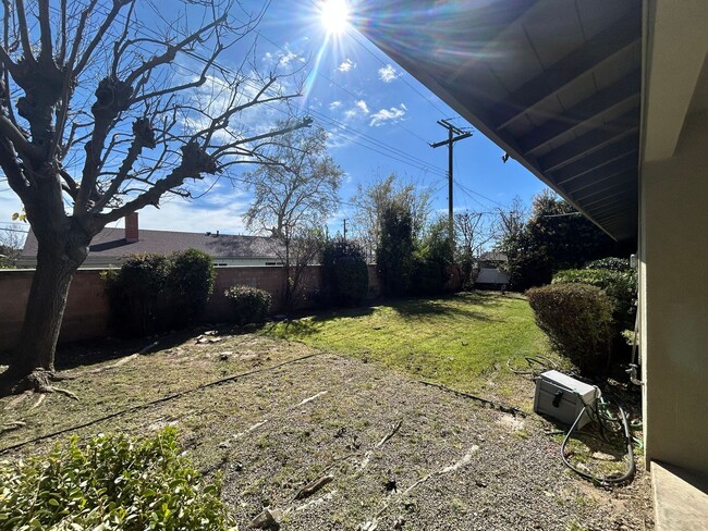 Building Photo - Charming 3 bed 2 bath Home in upper Yucaipa, Ca.