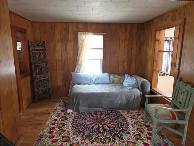 Building Photo - 9 Factory St