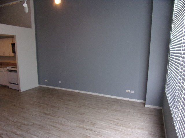 Building Photo - Neusteters Loft - 1 Bedroom - (720-16th#304)