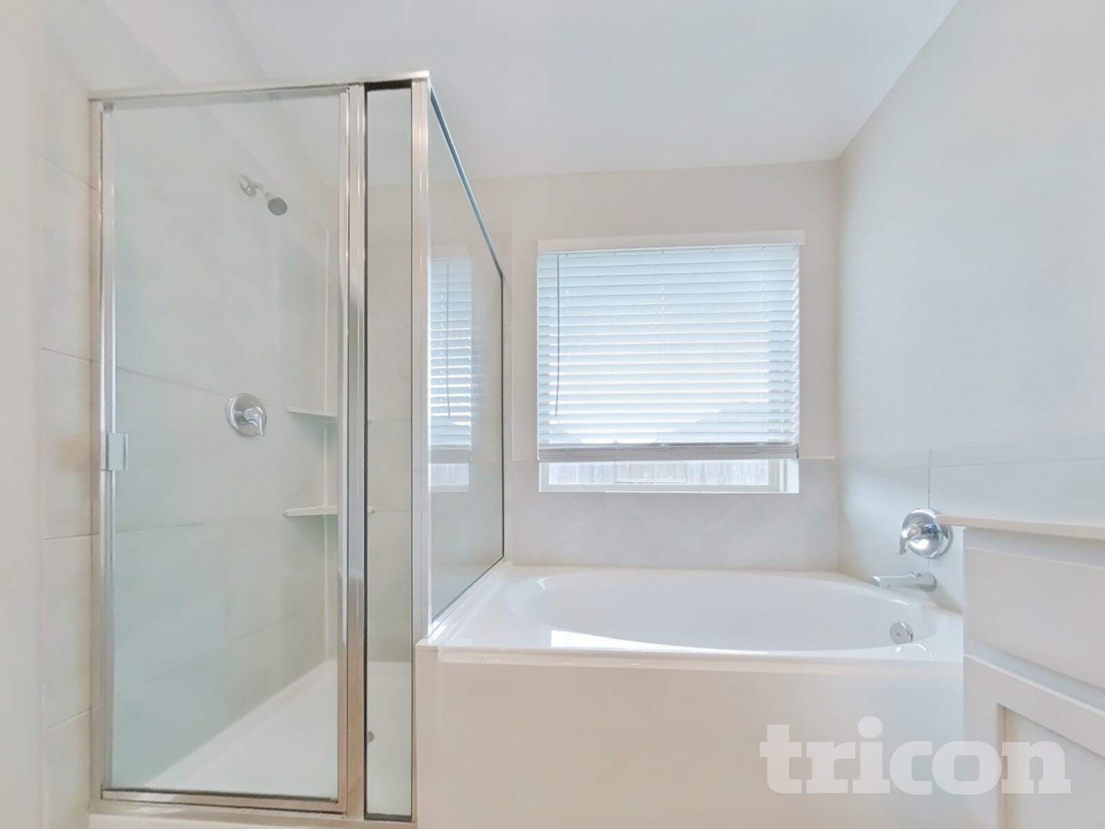 Building Photo - 1911 Ballesteros St