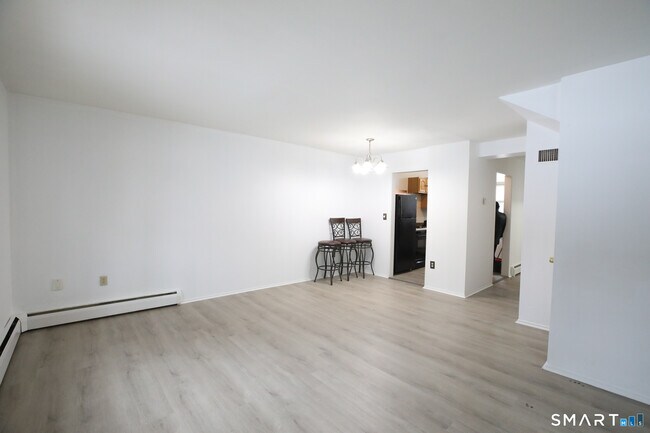 Building Photo - 1 Camelot Dr