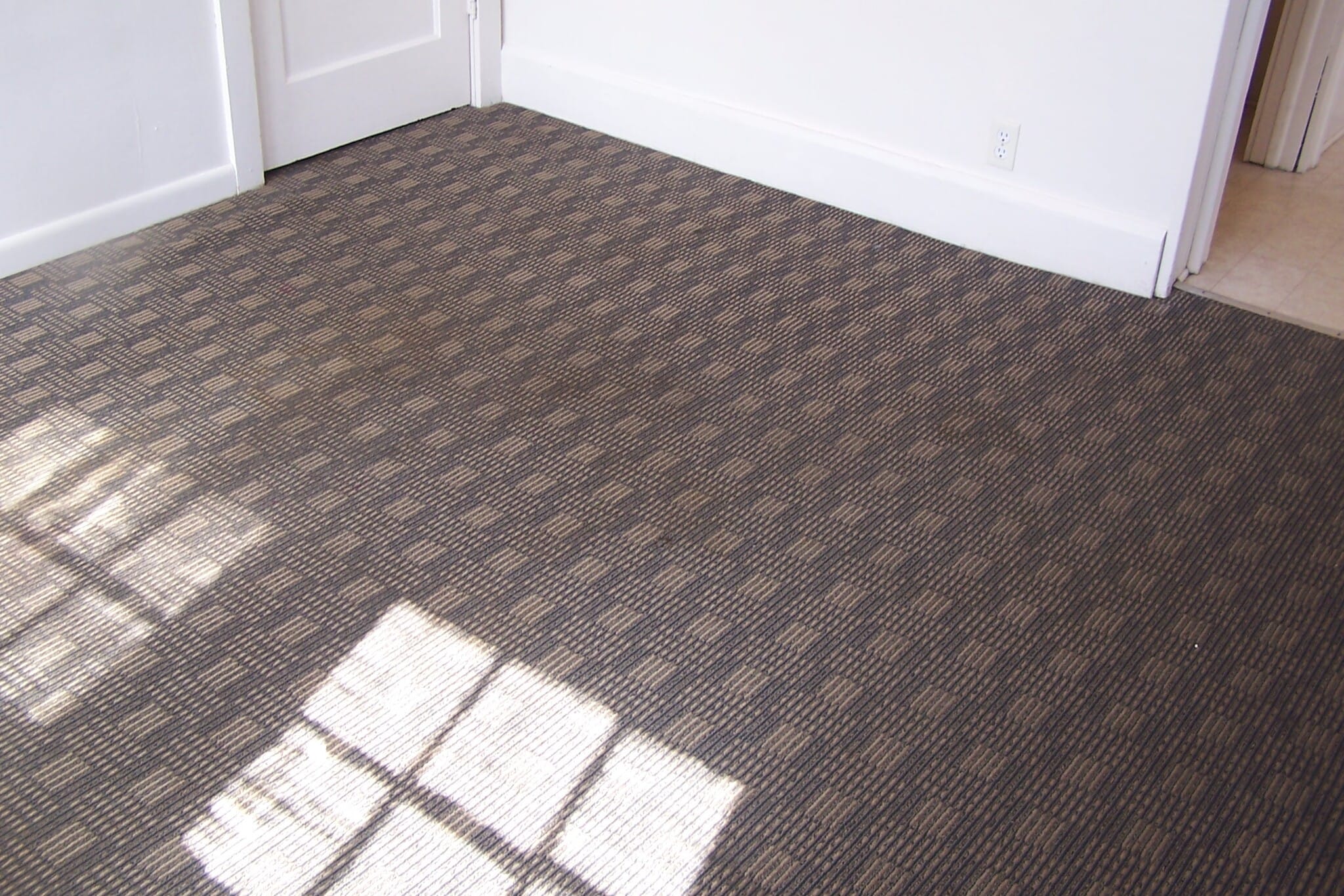 Living Room - 139 Carpenter Rd