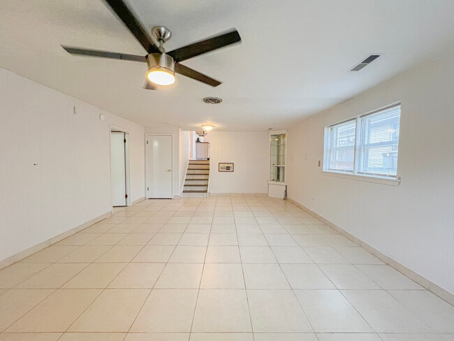 Building Photo - 4716 Thatcher Ave