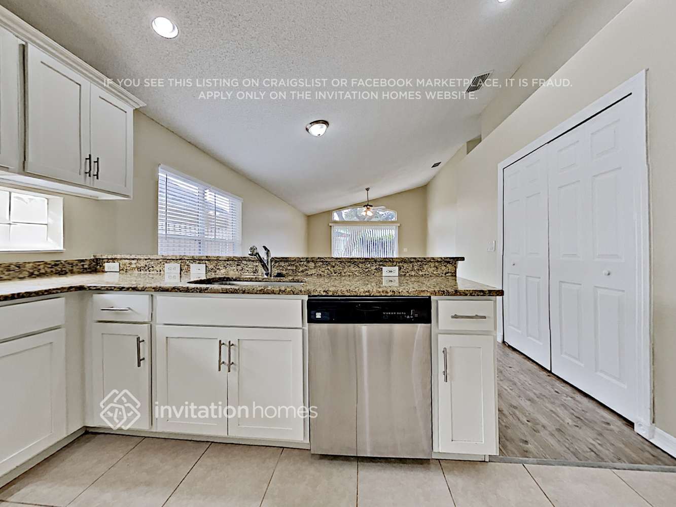 Building Photo - 5745 Los Palma Vista Dr