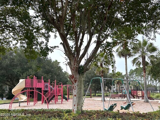 Building Photo - 3995 Leatherwood Dr