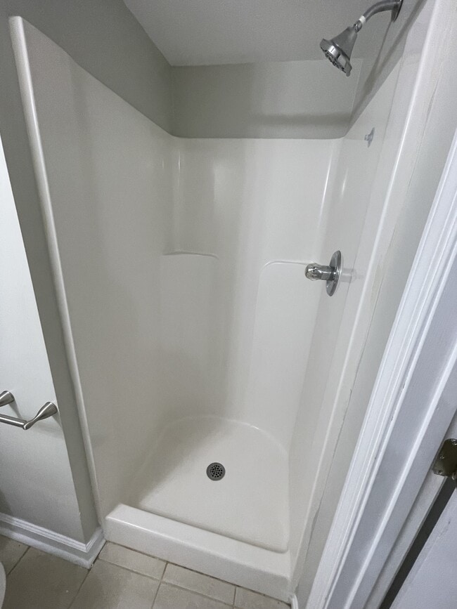 Building Photo - 1500 Iris Dr